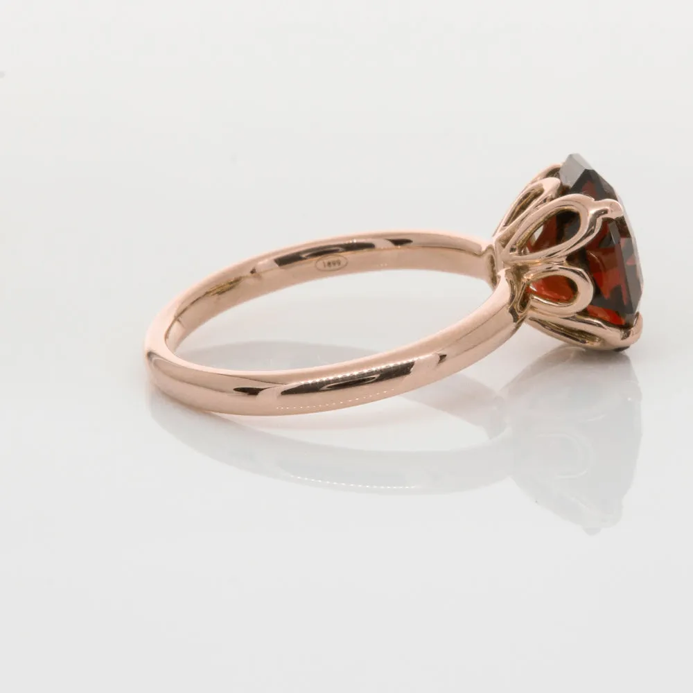 18ct Rose Gold Garnet Octavia Ring