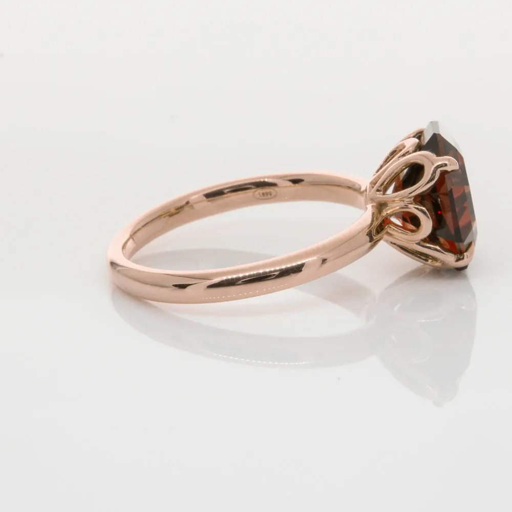 18ct Rose Gold Garnet Octavia Ring